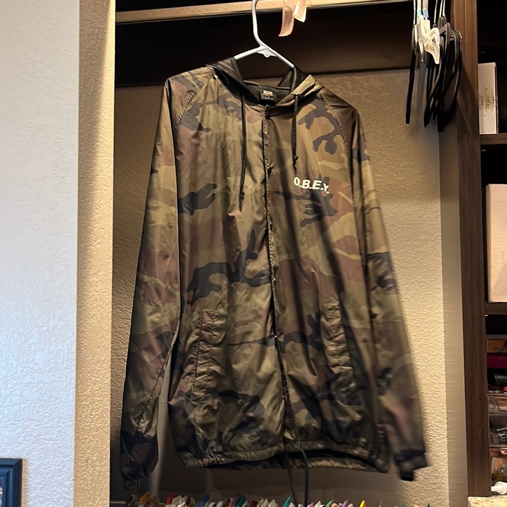 camo wind breaker